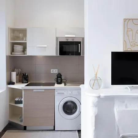 Milano - New, Charming, Ac, Close Palais&beach Lägenhet